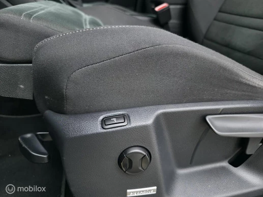 Volkswagen Touran - Afbeelding 8 van 30