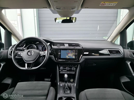 Volkswagen Touran - Afbeelding 13 van 30