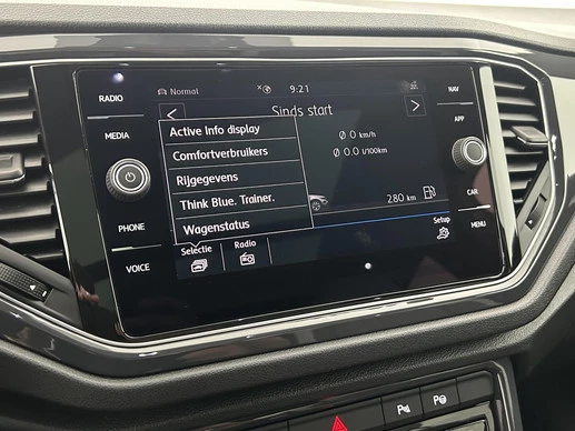 Volkswagen T-Roc - Afbeelding 26 van 30