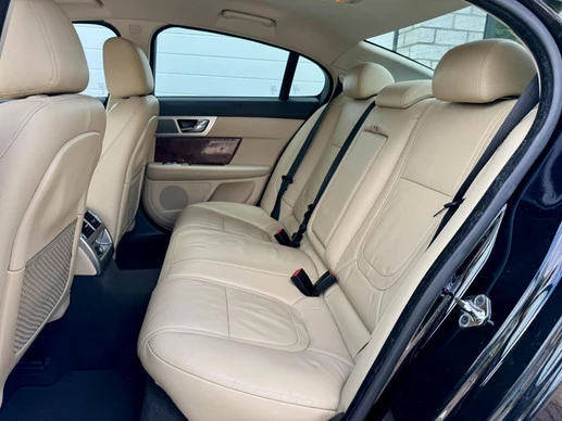 Jaguar XF - Afbeelding 9 van 24