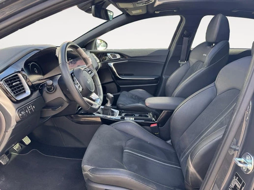 Kia Ceed - Afbeelding 11 van 25