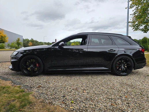 Audi RS4 - Afbeelding 9 van 30