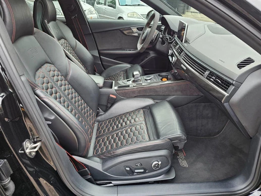 Audi RS4 - Afbeelding 27 van 30