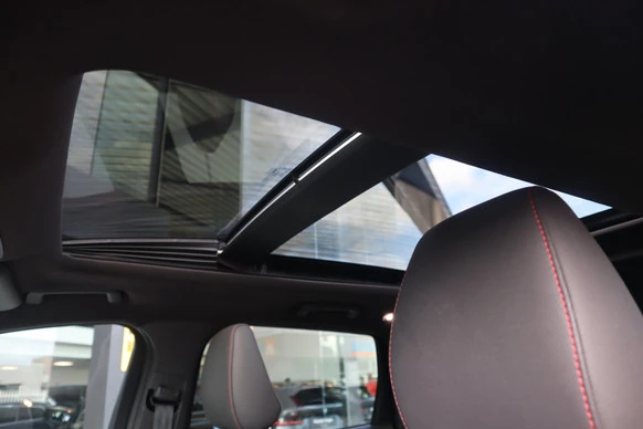 Ford Kuga - Afbeelding 8 van 30