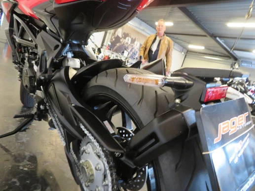 MV Agusta Brutale - Afbeelding 12 van 14