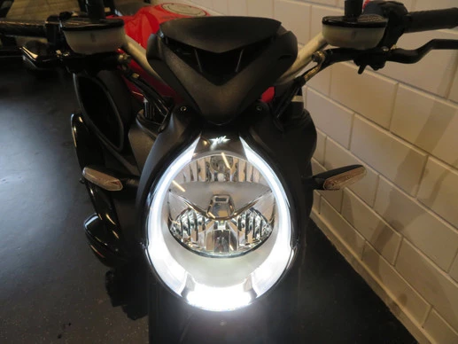 MV Agusta Brutale - Afbeelding 13 van 14