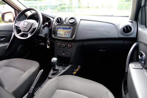 Dacia Logan - Afbeelding 5 van 26
