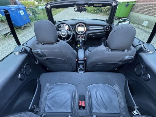 MINI Cooper S Cabrio - Afbeelding 11 van 27