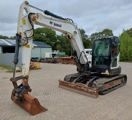 Bobcat  - Afbeelding 1 van 17