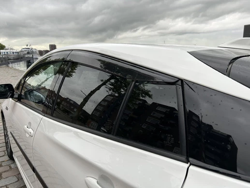 Toyota Prius - Afbeelding 24 van 30