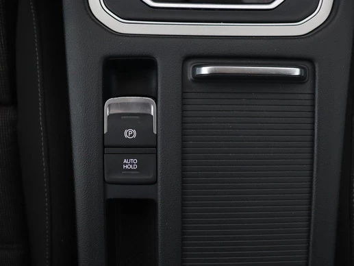 Volkswagen Passat - Afbeelding 13 van 30