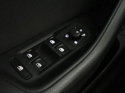 Volkswagen Passat - Afbeelding 15 van 30