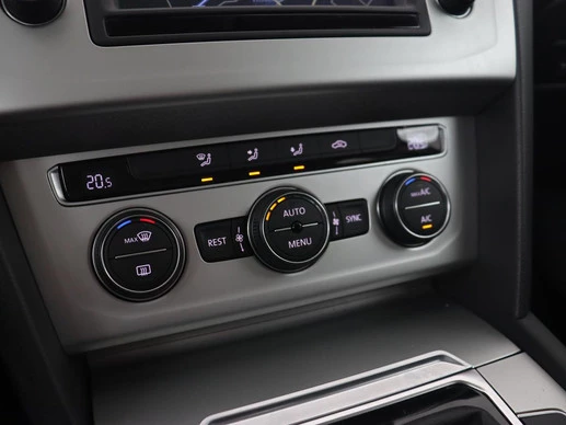 Volkswagen Passat - Afbeelding 17 van 30