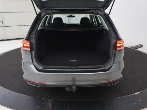 Volkswagen Passat - Afbeelding 23 van 30