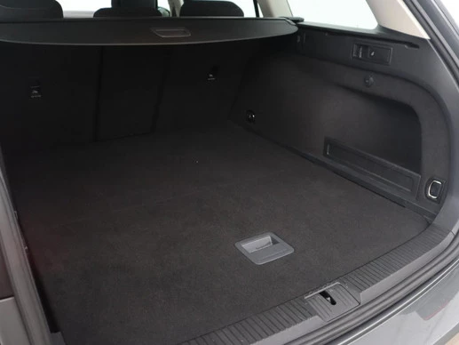 Volkswagen Passat - Afbeelding 24 van 30
