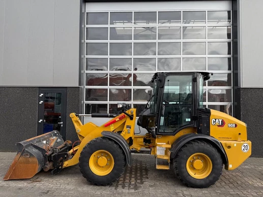 Caterpillar  - Afbeelding 1 van 29