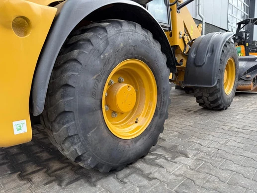 Caterpillar  - Afbeelding 26 van 29