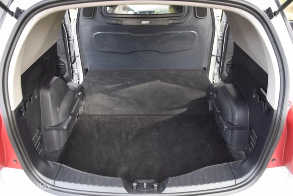 SsangYong XLV - Afbeelding 26 van 28