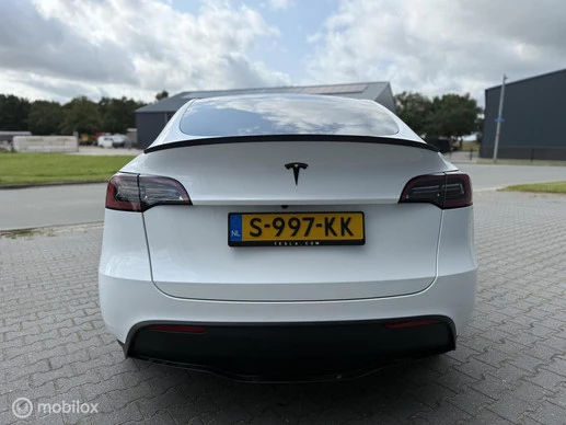 Tesla Model Y - Afbeelding 5 van 25