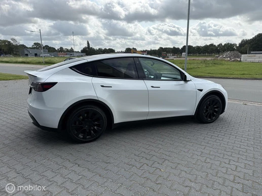 Tesla Model Y - Afbeelding 7 van 25
