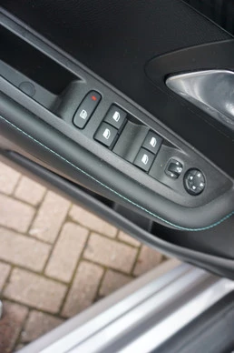 Peugeot e-208 - Afbeelding 8 van 30