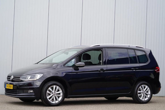 Volkswagen Touran - Afbeelding 1 van 30