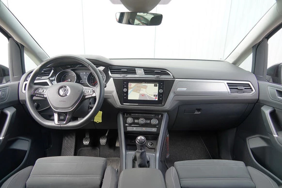 Volkswagen Touran - Afbeelding 12 van 30