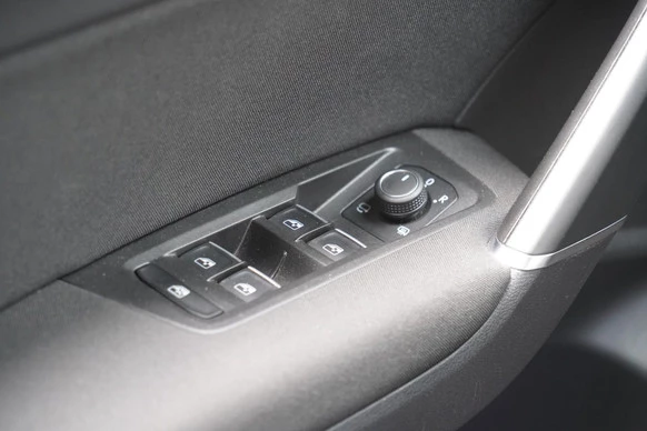 Volkswagen Touran - Afbeelding 19 van 30