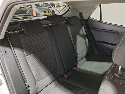 Kia Stonic - Afbeelding 18 van 30