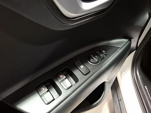 Kia Stonic - Afbeelding 23 van 30