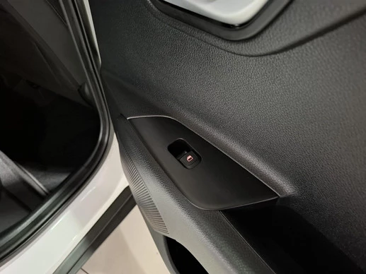 Kia Stonic - Afbeelding 28 van 30