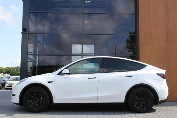 Tesla Model Y - Afbeelding 2 van 25