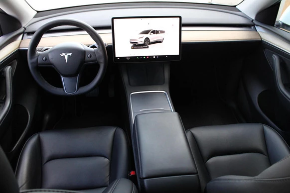Tesla Model Y - Afbeelding 4 van 25