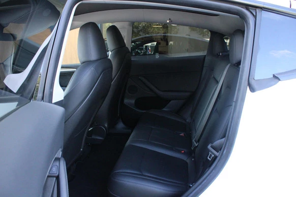 Tesla Model Y - Afbeelding 9 van 25