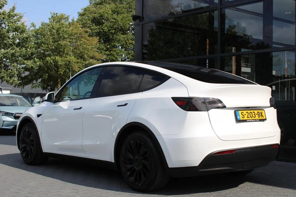 Tesla Model Y - Afbeelding 15 van 25