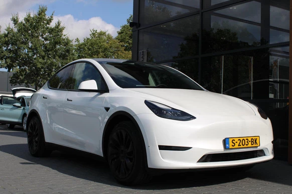 Tesla Model Y - Afbeelding 16 van 25