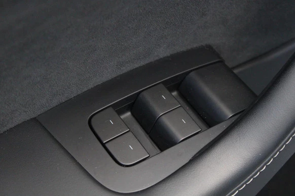 Tesla Model Y - Afbeelding 25 van 25