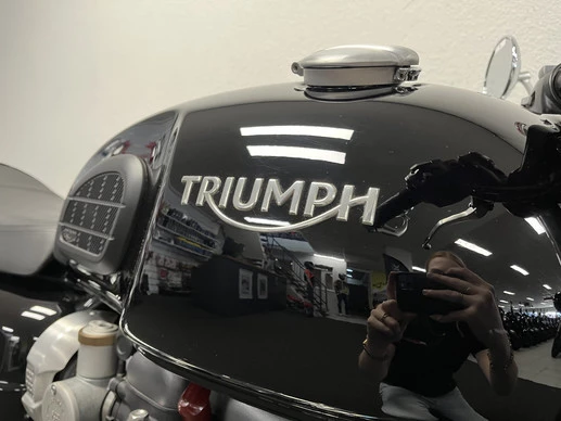 Triumph Thruxton 1200 - Afbeelding 3 van 22