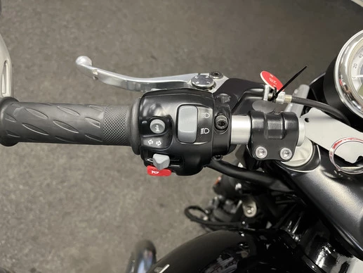 Triumph Thruxton 1200 - Afbeelding 21 van 22