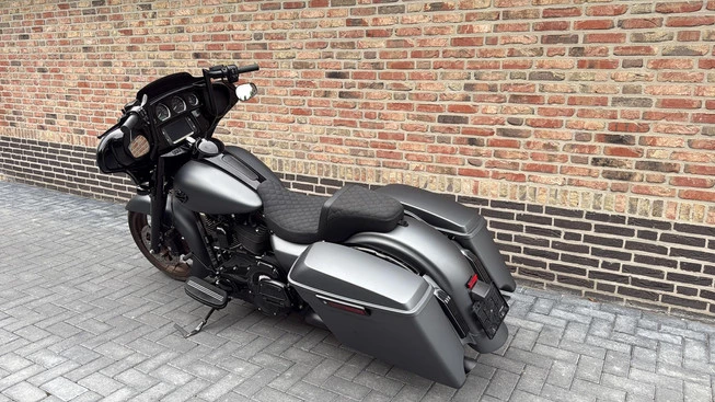 Harley-Davidson Street Glide - Afbeelding 3 van 18