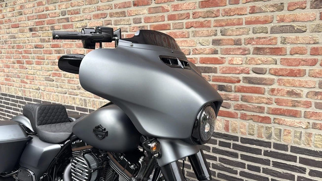 Harley-Davidson Street Glide - Afbeelding 11 van 18