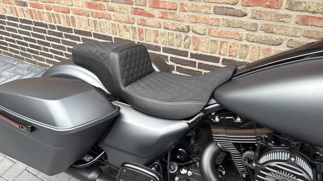 Harley-Davidson Street Glide - Afbeelding 9 van 16