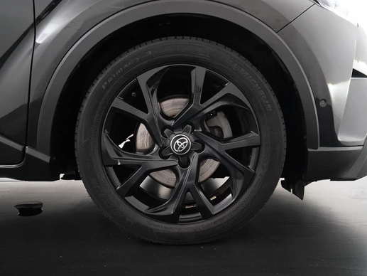 Toyota C-HR - Afbeelding 25 van 30