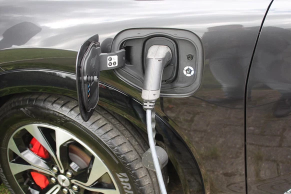 Ford Mustang Mach-E - Afbeelding 7 van 30