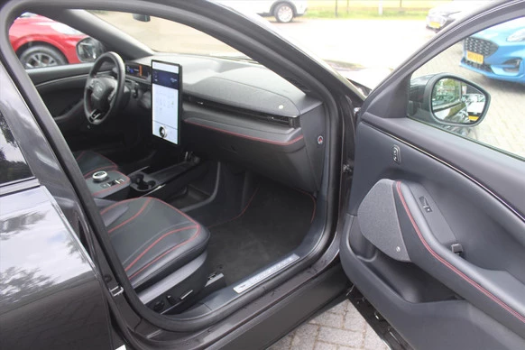 Ford Mustang Mach-E - Afbeelding 19 van 30