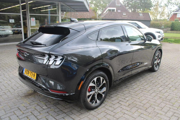 Ford Mustang Mach-E - Afbeelding 24 van 30