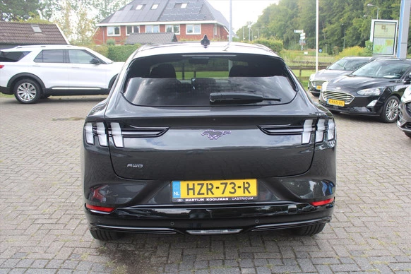 Ford Mustang Mach-E - Afbeelding 25 van 30