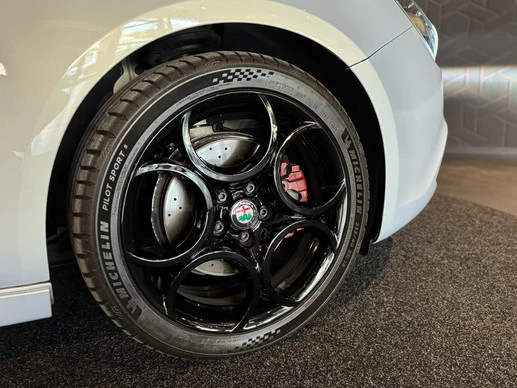 Alfa Romeo Giulietta - Afbeelding 25 van 27