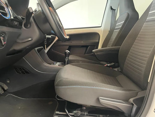 Volkswagen up! - Afbeelding 14 van 30