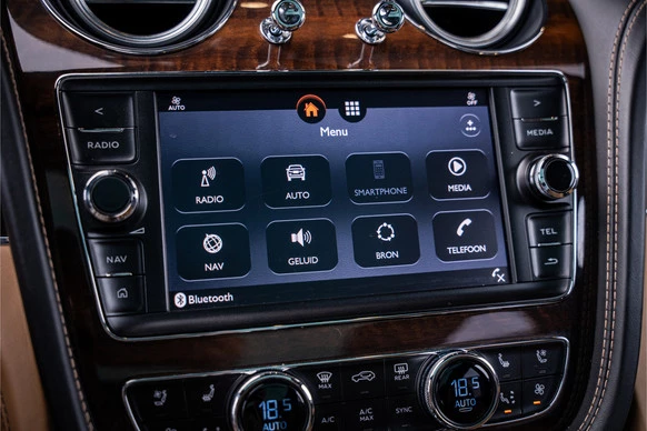 Bentley Bentayga - Afbeelding 17 van 30